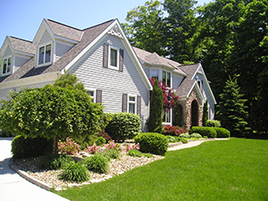 Landscapers and Lawncare Services in Monroeville, IN